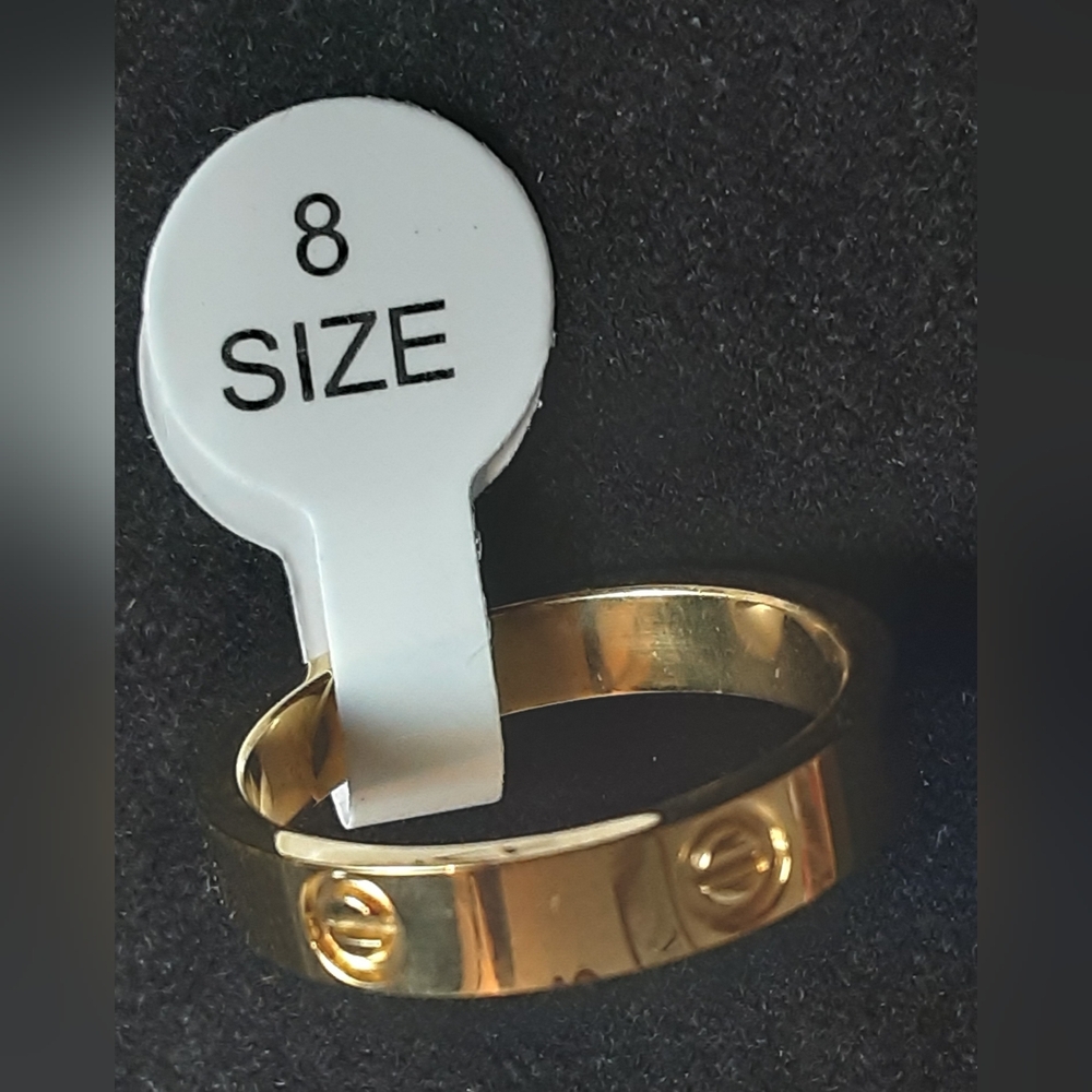 Gold Band Ring Size 8 J284